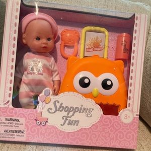 Shopping fun doll toy